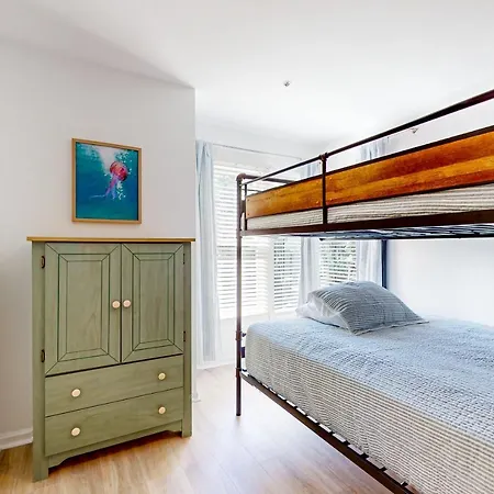 Ocean Breeze 14 Apartment